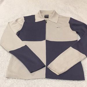 Nike dry fit colorblock top size M